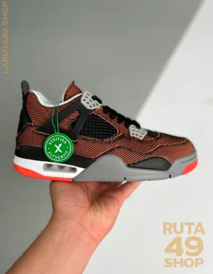 Air Jordan 4 Retro