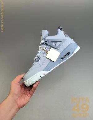 Air Jordan 4 Retro