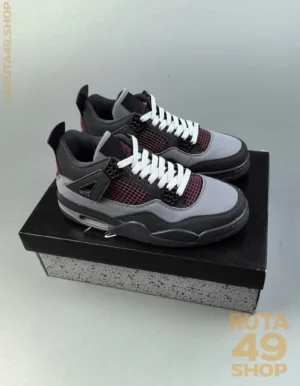 Air Jordan 4