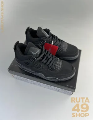 Air Jordan 4