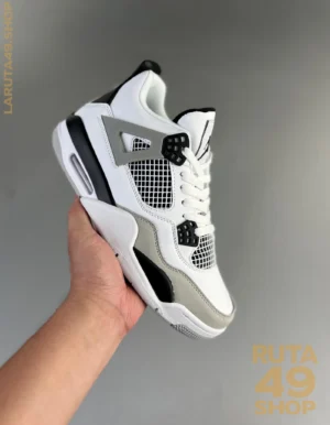 Air Jordan 4