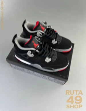 Air Jordan 4