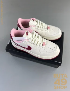 Nike Air Force 1 Low