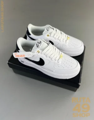 Nike Air Force 1 Low