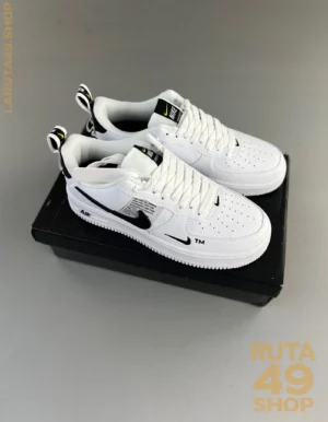 Nike Air Force 1 Low