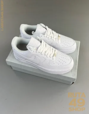 Nike Air Force 1 Low