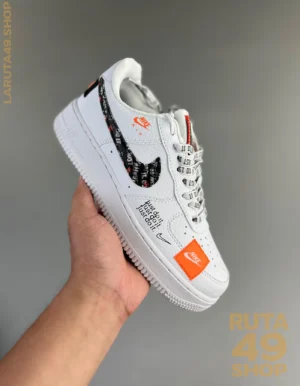 Nike Air Force 1 Low